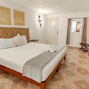 Blatha Tropical Isla Holbox